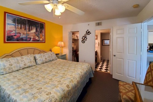 Sunrise Suites - Butterfly Nest #107 - image 6