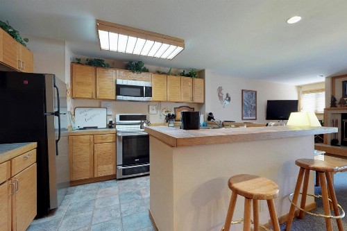 Liftside Condominiums 20 - image 6
