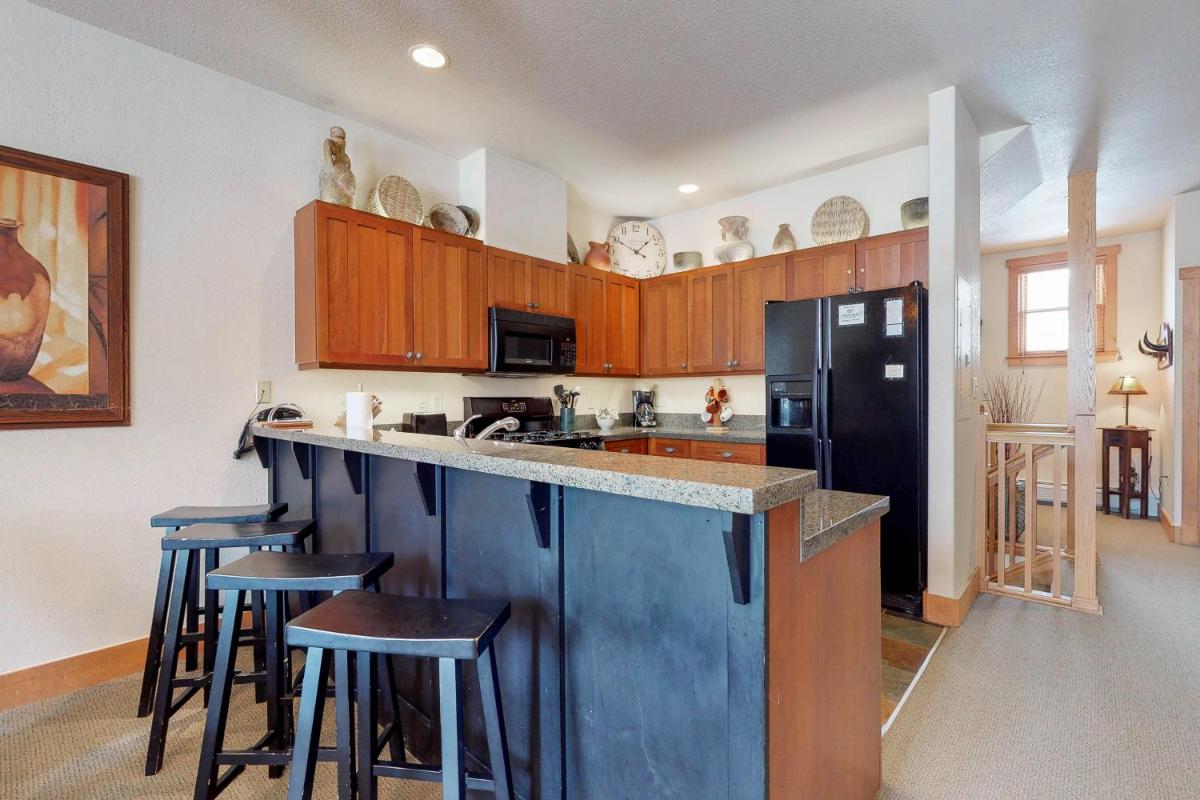 Red Hawk Townhomes 2337 - image 7