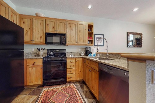 Ski Tip Townhome 8716 - image 9