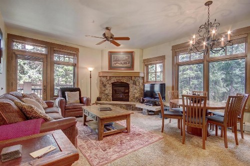 3003 Lone Eagle Condo - image 1