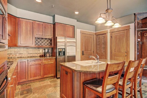 3044 Lone Eagle Condo - image 4