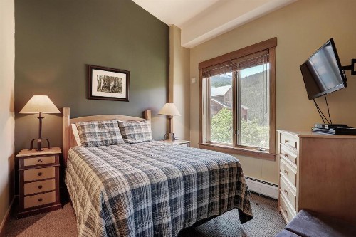 8890 The Springs Condo - image 4