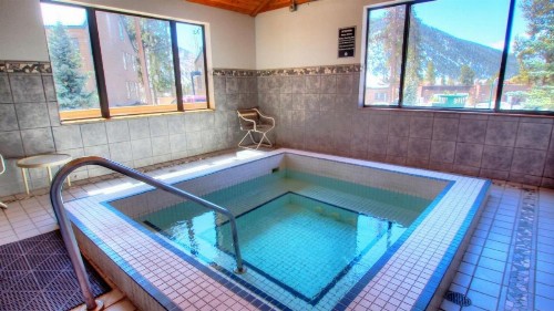 1633 Quicksilver Condo - image 5