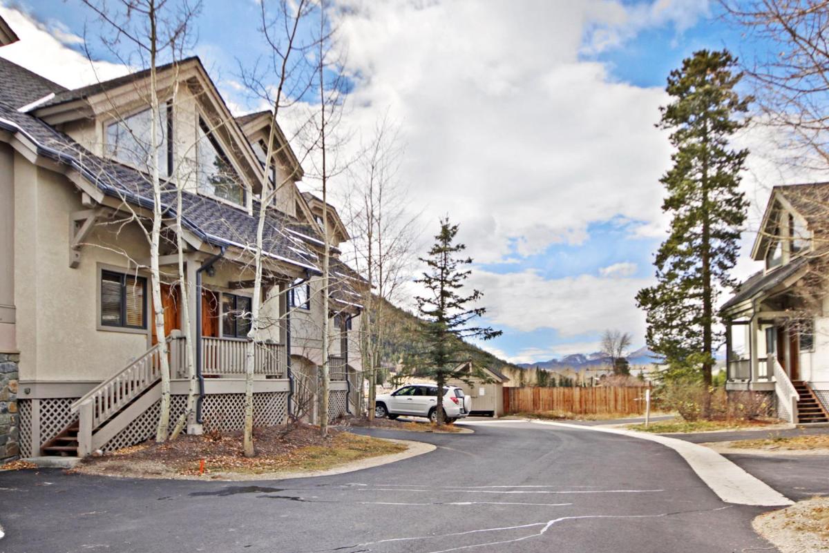 2985 Ironwood Townhomes - image 2