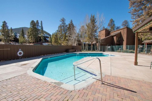 Classy Keystone Comfort - image 1