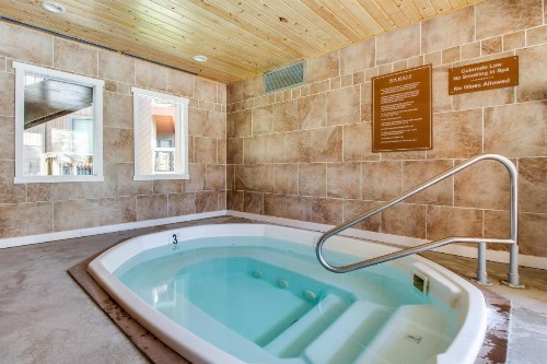 Classy Keystone Comfort - image 5