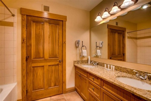 River Run Village Condos 3 Bedroom - Kids Ski Free! - image 17