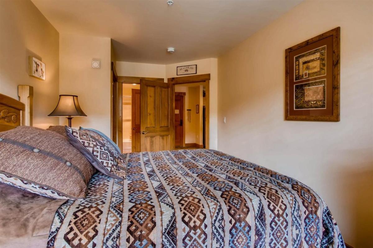 River Run Village Condos 3 Bedroom - Kids Ski Free! - image 2