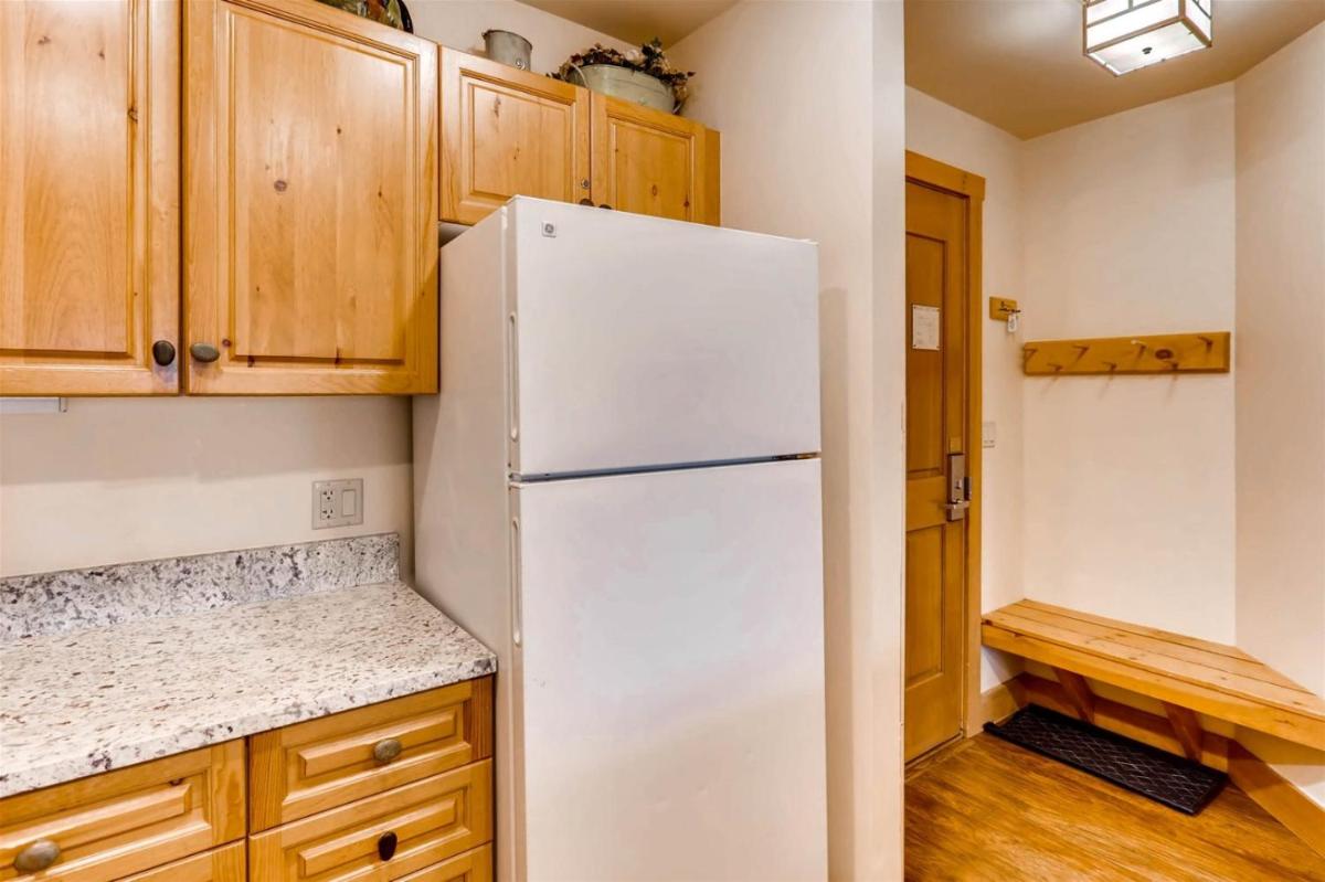 River Run Village 1 Bedroom Condo at Expedition Station walk to Gondola - image 6