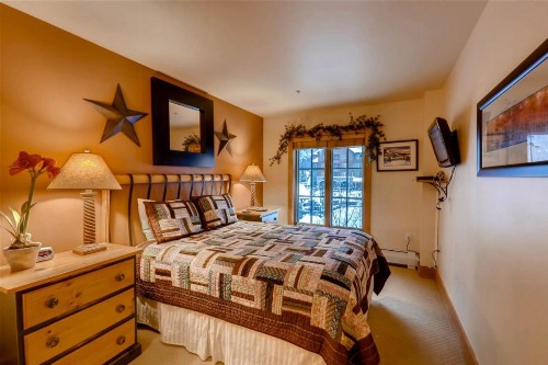 River Run Village 2 Bedroom Condo at Expedition Station walk to lift - image 14
