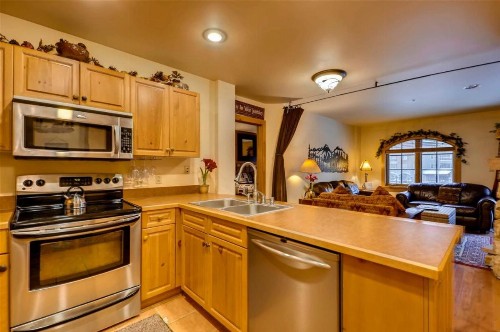 River Run Village 2 Bedroom Condo at Expedition Station walk to lift - image 6
