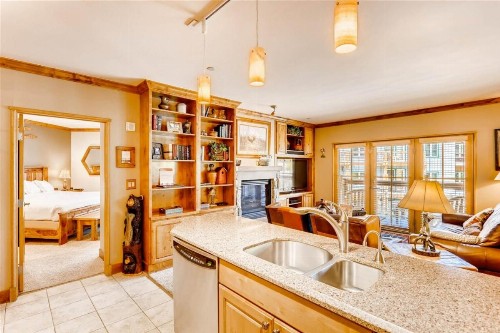 River Run Village 2 Bedroom Condo at Black Bear Lodge walik to lift - image 10