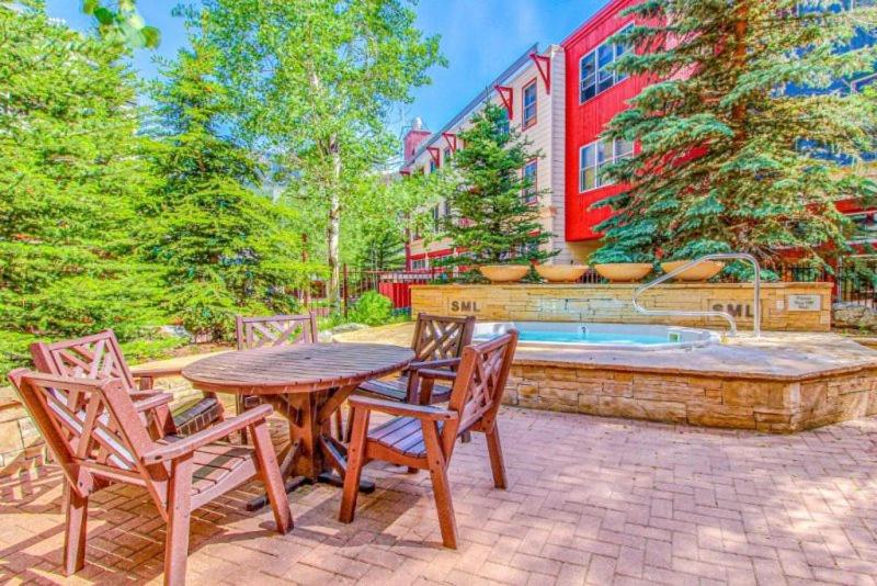 River Run Village 1 Bedroom Condo at Silver Mill Walk to Lift - main image