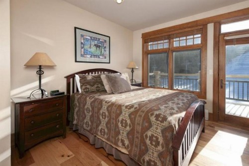 River Run Village 2 Bed Condo at Lone Eagle Lodge Ski-in Ski-out - image 12