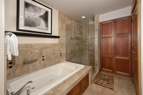 River Run Village 2 Bed Condo at Lone Eagle Lodge Ski-in Ski-out - image 16