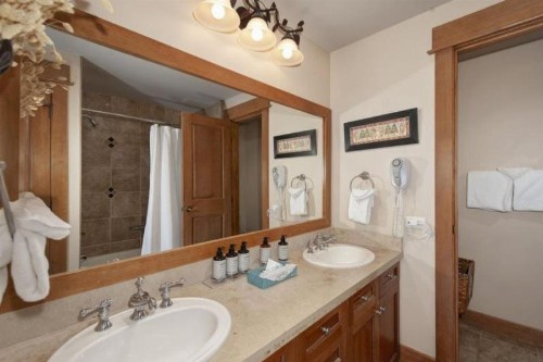 River Run Village 2 Bed Condo at Lone Eagle Lodge Ski-in Ski-out - image 18