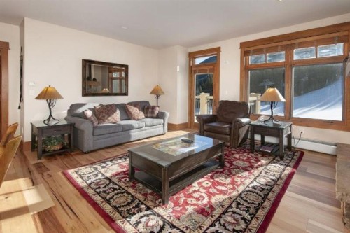 River Run Village 2 Bed Condo at Lone Eagle Lodge Ski-in Ski-out - image 8