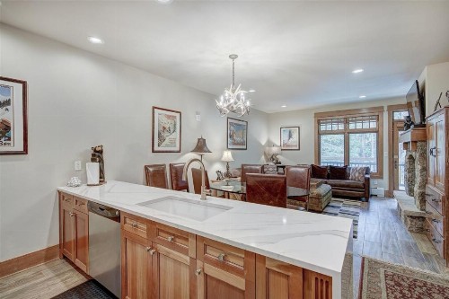 River Run Village 1 Bed Condo at Lone Eagle Lodge Ski-in Ski-out - image 9