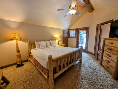 Goldenrod Home 7 - image 31