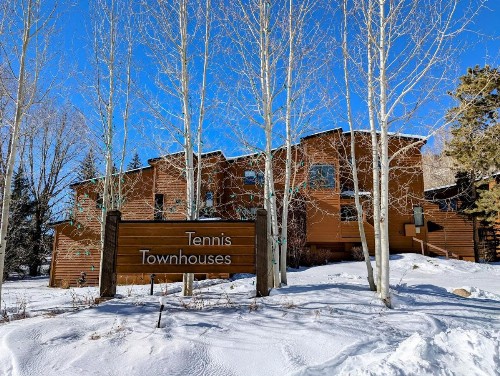 Tennis Townhomes 1326 - image 12
