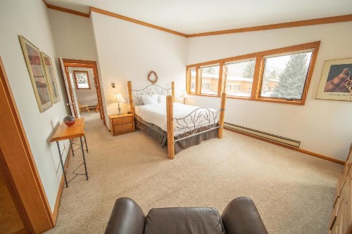 Tennis Townhomes 1326 - image 26