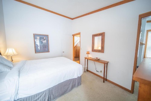 Tennis Townhomes 1326 - image 33