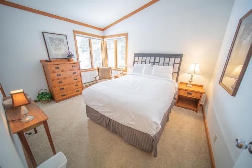 Tennis Townhomes 1326 - image 34