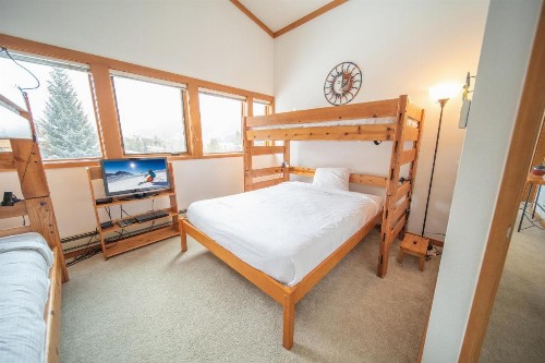 Tennis Townhomes 1326 - image 47