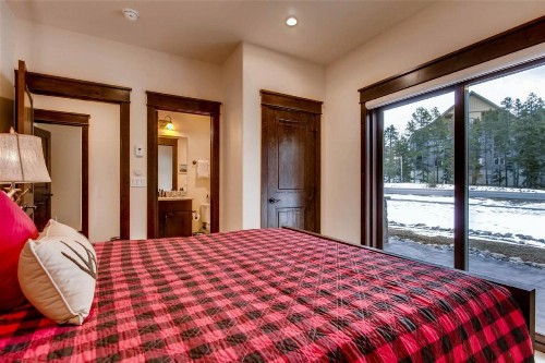 NEW! River Run Village 3 Bedroom Town House Walk to Gondola - image 18