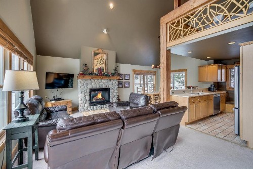 Cabin in the Pines 4 - image 19