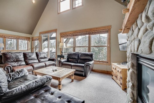 Cabin in the Pines 4 - image 9