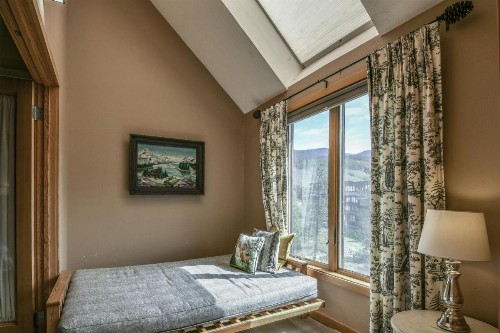 Pines 2058 - image 6