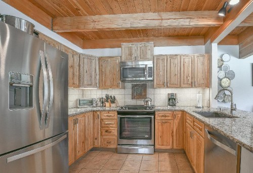 Tennis Townhomes 1319 - image 10