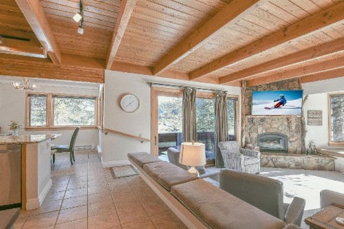 Tennis Townhomes 1319 - image 13