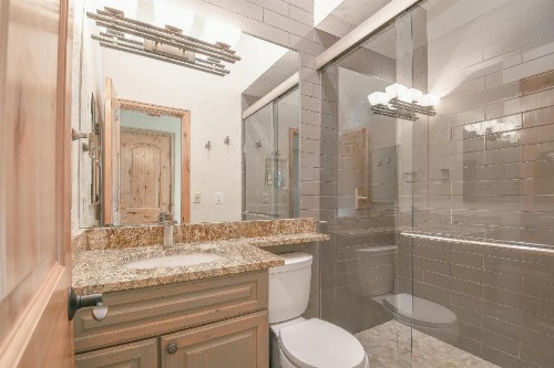 Tennis Townhomes 1319 - image 23
