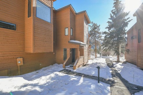 Tennis Townhomes 1319 - image 6