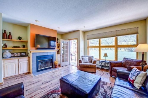 100-2 Lakeside Village - image 8
