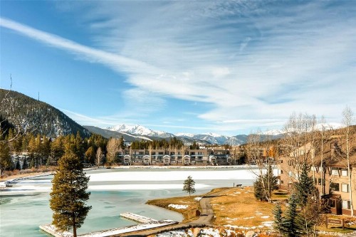 100-3 Lakeside Village