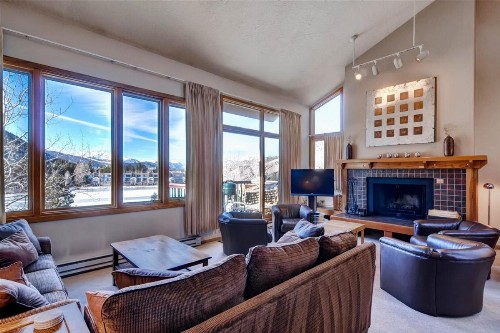 100-3 Lakeside Village - image 2