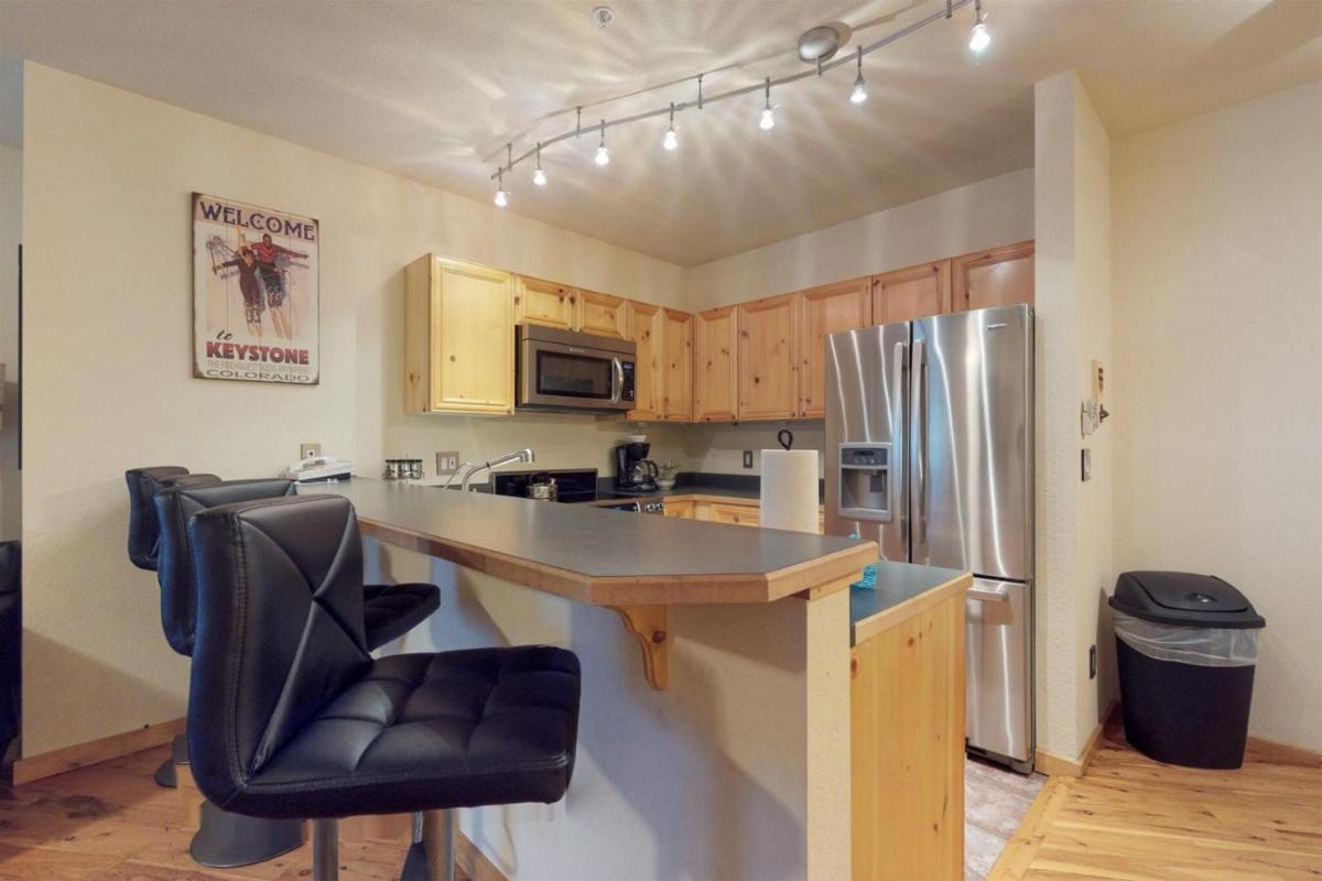 2605 Tenderfoot Lodge - image 6