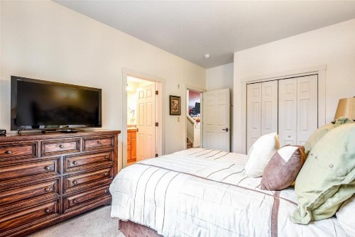 1849_Seasons_Townhomes - image 10