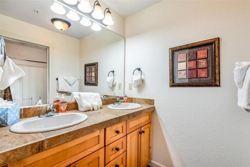 1849_Seasons_Townhomes - image 13
