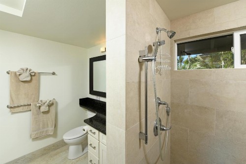 Nona Lani Cottages - image 13
