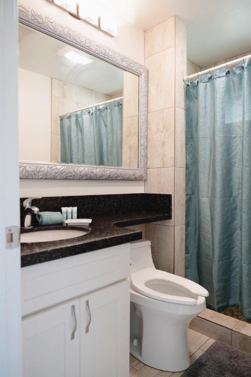 Nona Lani Cottages - image 30
