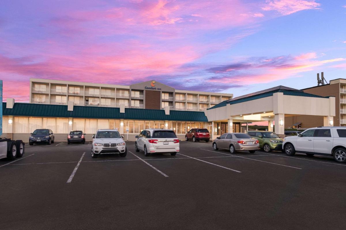 Comfort Inn on the Ocean - main image
