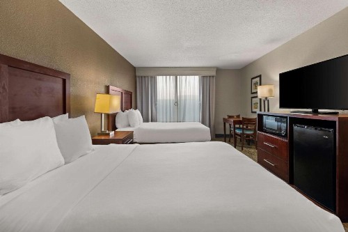 Comfort Inn on the Ocean - image 19