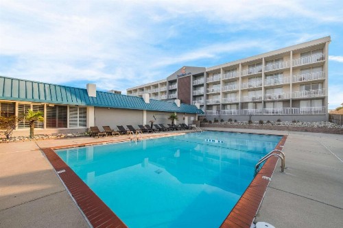 Comfort Inn on the Ocean - image 3