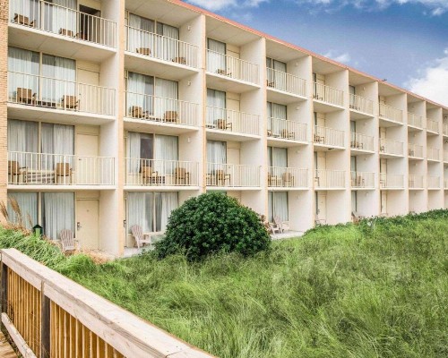 Comfort Inn on the Ocean - image 33