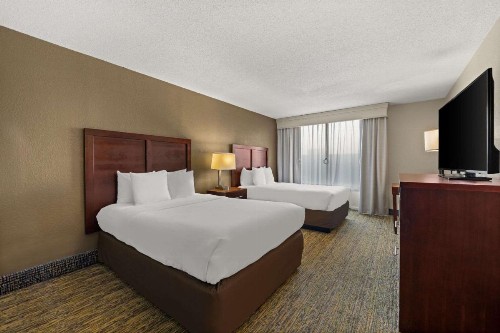 Comfort Inn on the Ocean - image 34